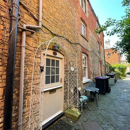 Cosy Cottage In The Heart Of Sleaford Exterior photo